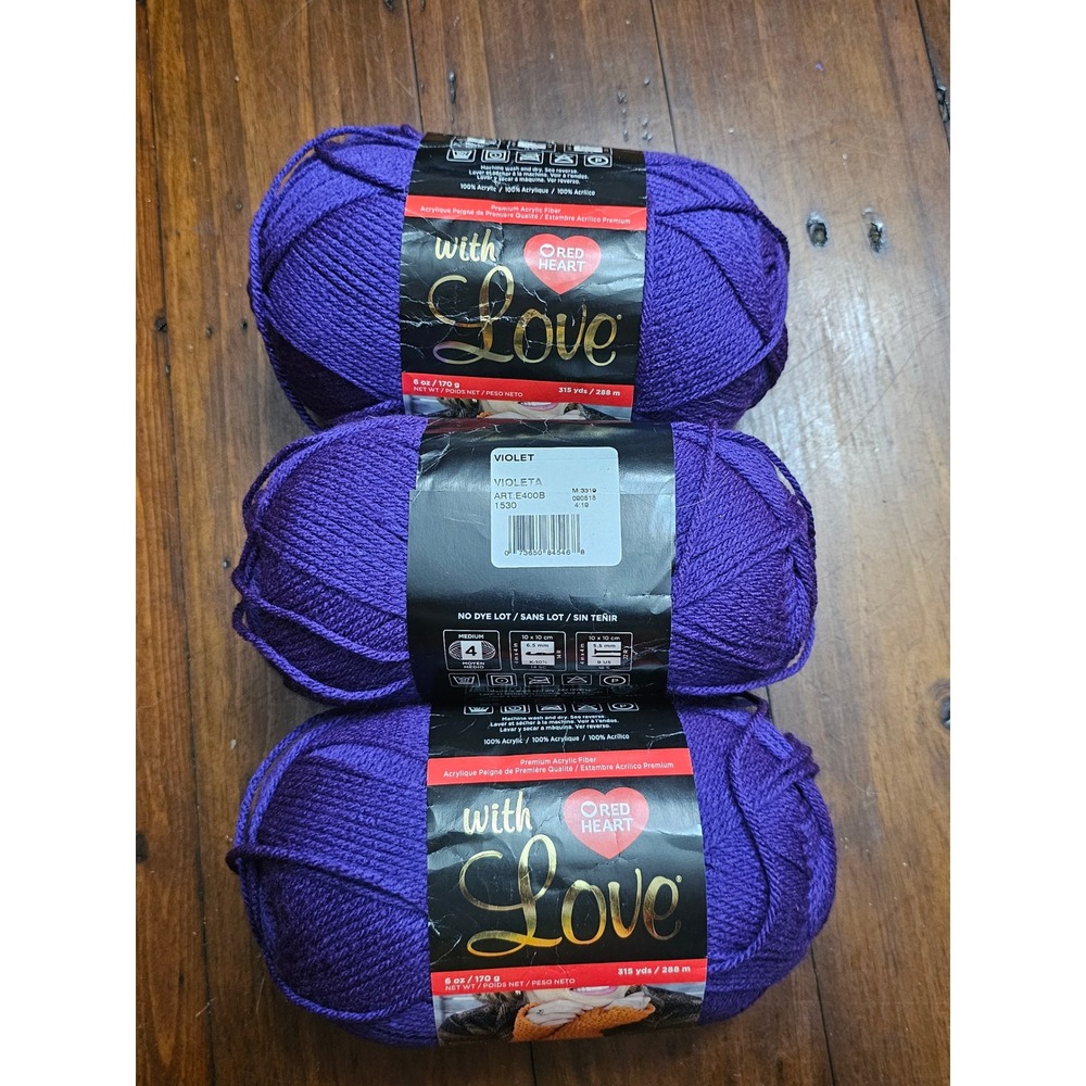 Red Heart With Love Violet‎ Acrylic Yarn 1530 Medium 4 Worsted 6oz 3 Skeins Lot